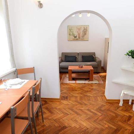 Central Spot Apartments Belgrade Luaran gambar
