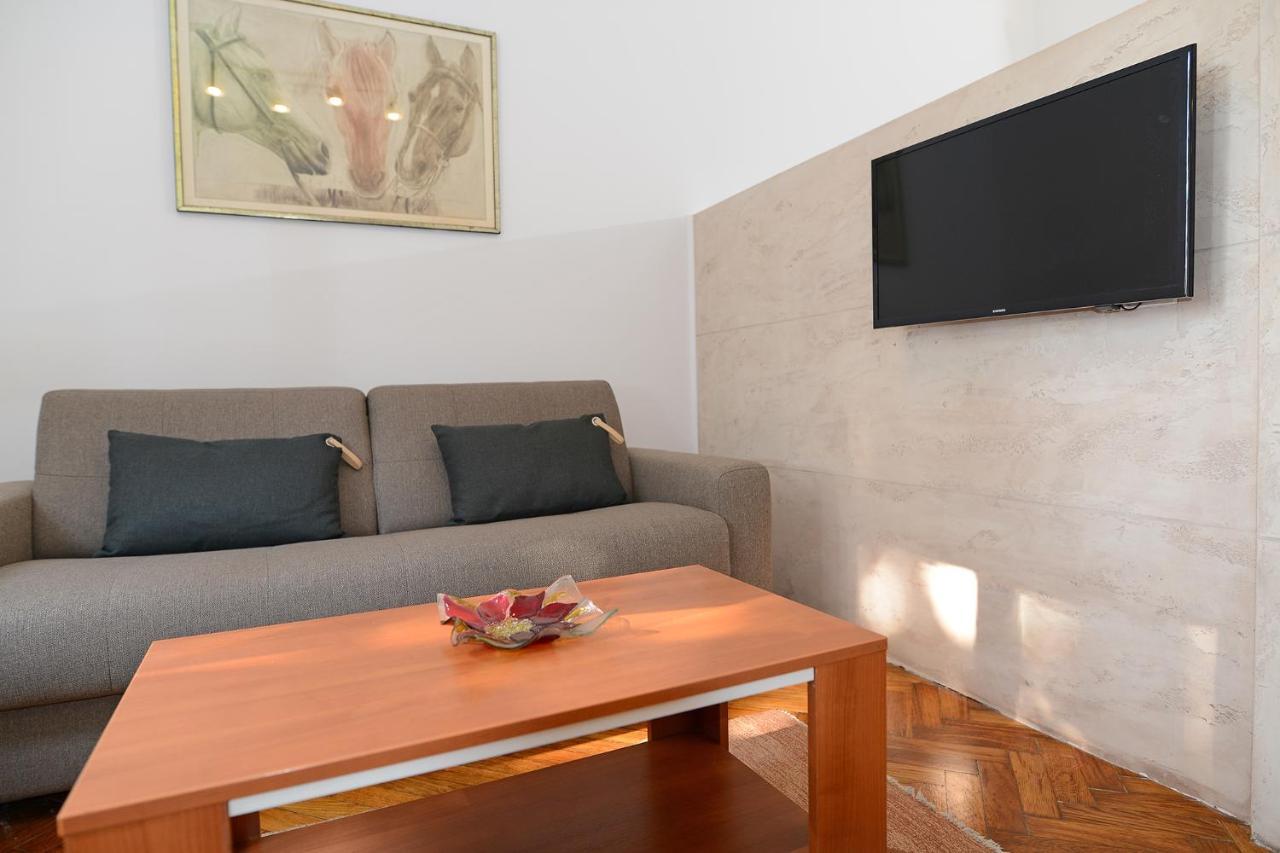 Central Spot Apartments Belgrade Luaran gambar